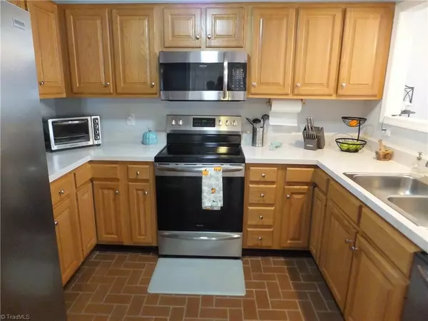 High Point, NC 27265,4420 Single Tree LN