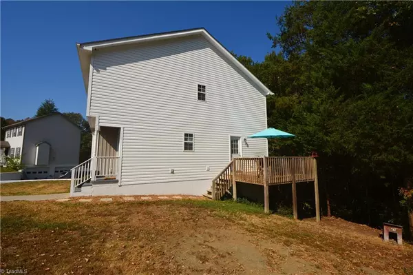 Mocksville, NC 27028,165 Heather CT