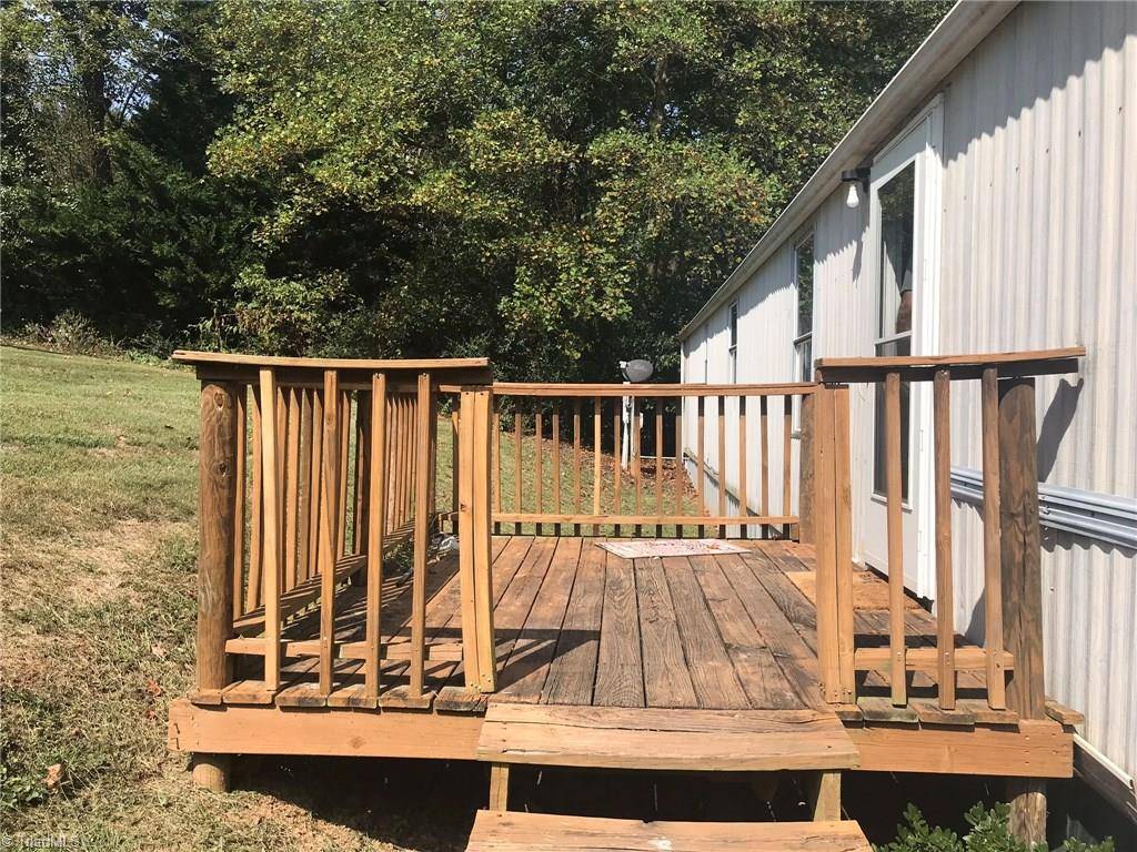 Wilkesboro, NC 28697,570 Mcglamery RD