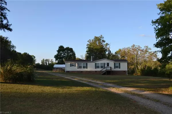 Mayodan, NC 27027,619 Manuel RD