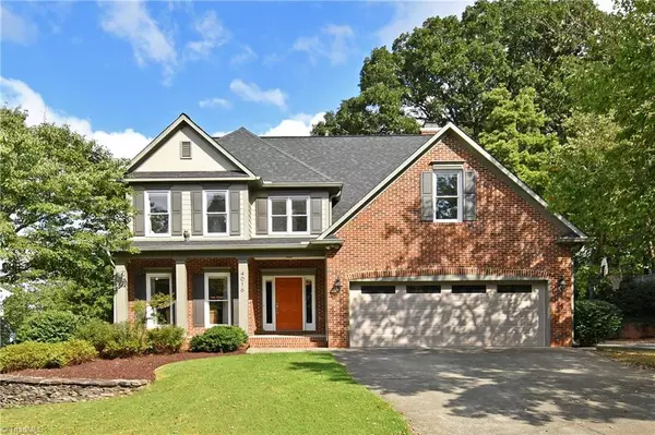 4016 Fairwind DR, Winston Salem, NC 27106