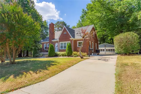 1111 Centennial ST, High Point, NC 27262