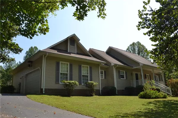 635 Haynes RD, Summerfield, NC 27358