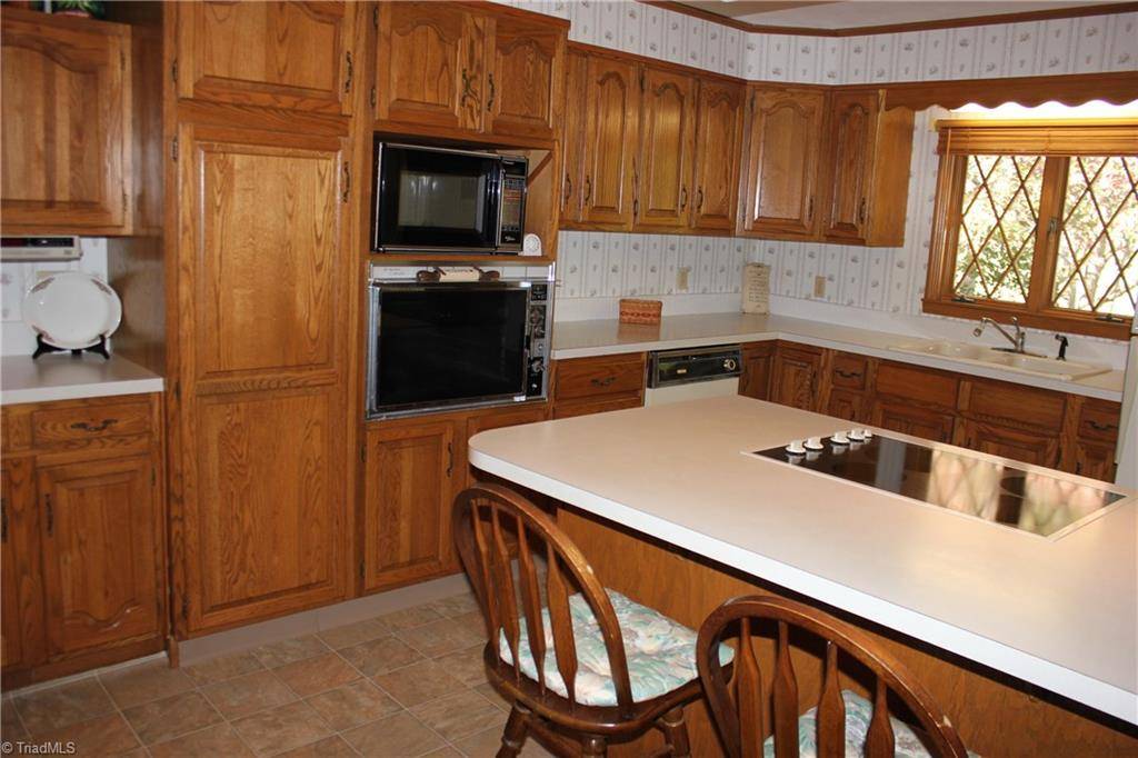 Lexington, NC 27295,944 Hege RD