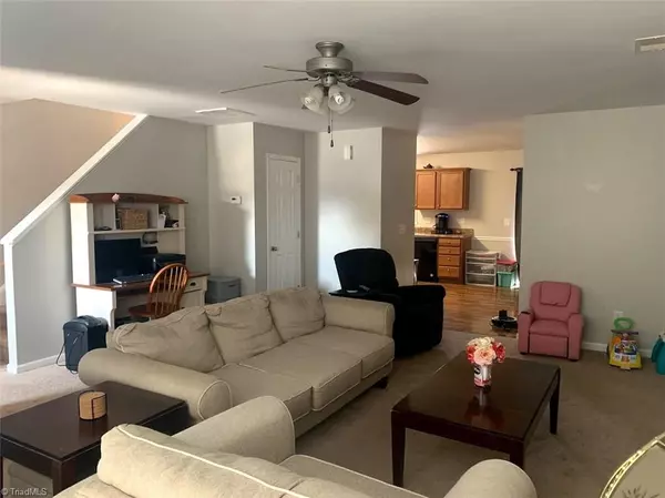 High Point, NC 27265,3859 Hickswood Creek DR