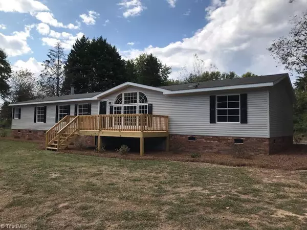 7522 Walnut Cove RD, Walnut Cove, NC 27052