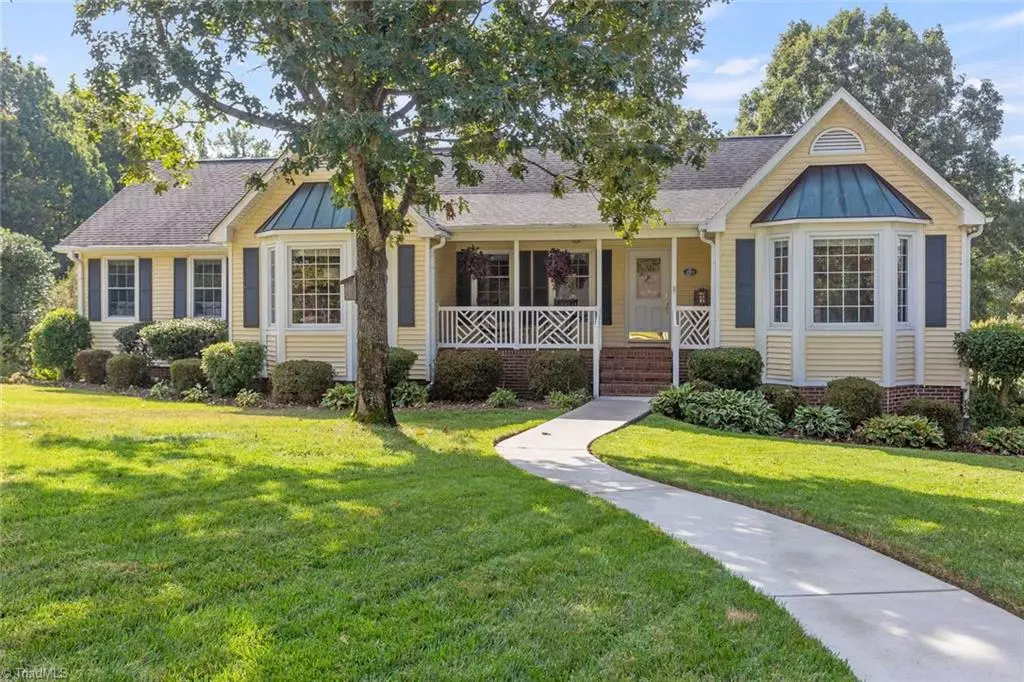 High Point, NC 27265,1904 Candelar DR