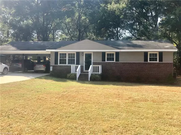 419 Pervie Bolick ST, Eden, NC 27288