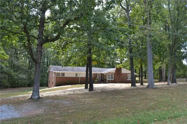 202 River RD, Mayodan, NC 27027