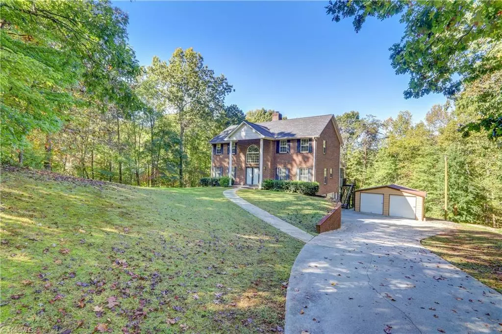 Summerfield, NC 27358,8301 Windspray DR