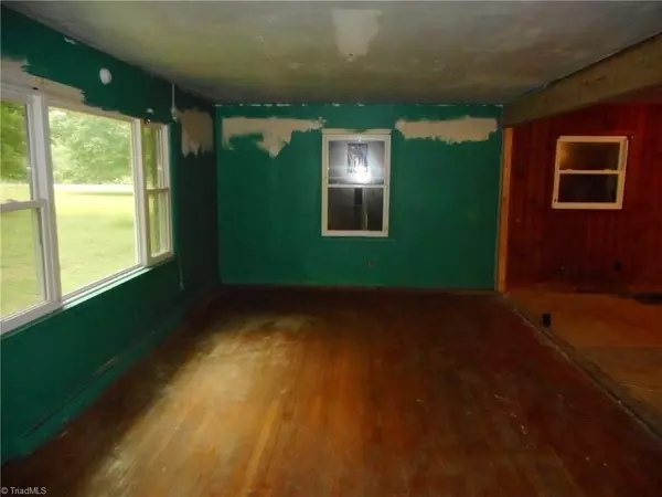 Pleasant Garden, NC 27313,1507 Talbot RD