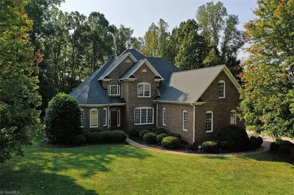 6225 McKibbin CIR, Summerfield, NC 27358