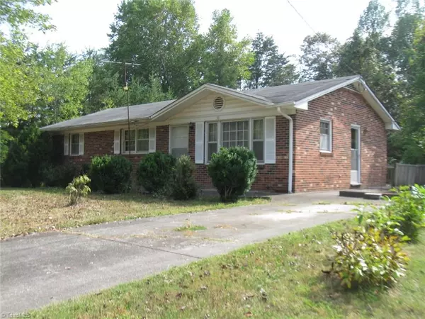 371 Kimberly RD, Bassett, VA 24055