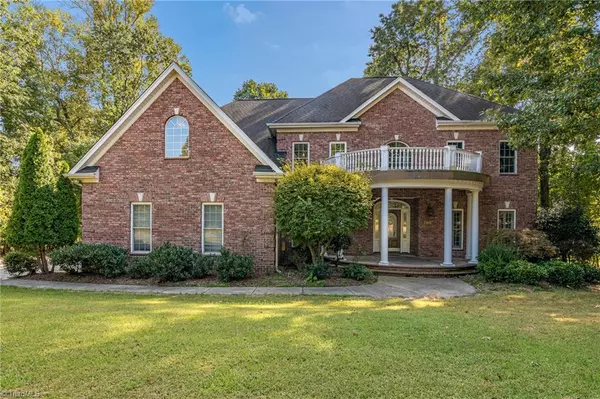 460 Mashie DR, Summerfield, NC 27358