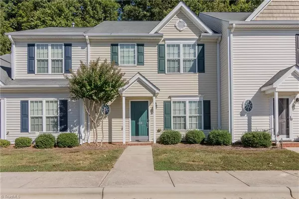 488 Ridgebrooke DR, High Point, NC 27265