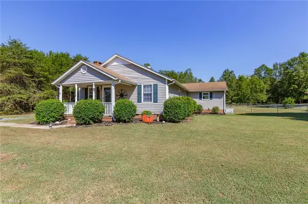 2204 Lacy Holt RD, Graham, NC 27253