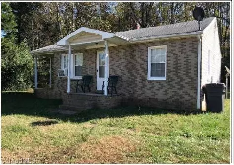 2207 Smith ST, Reidsville, NC 27320