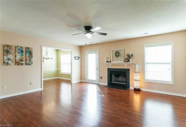 High Point, NC 27265,4323 Garden Club ST