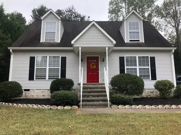 117 Cyprus Cove DR, Mocksville, NC 27028