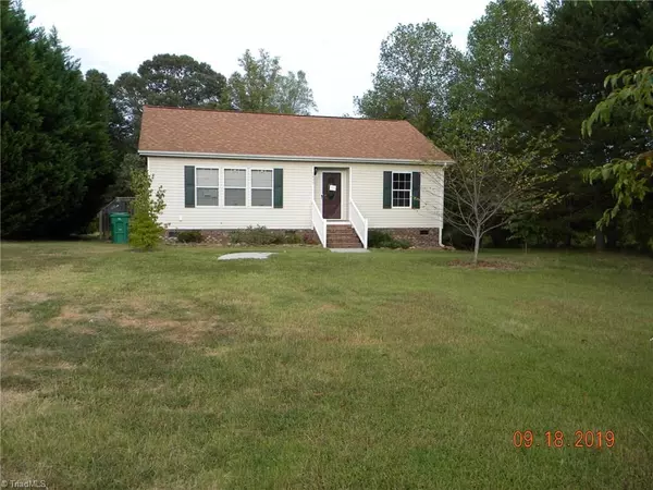 7643 Salem Chapel RD, Walnut Cove, NC 27052