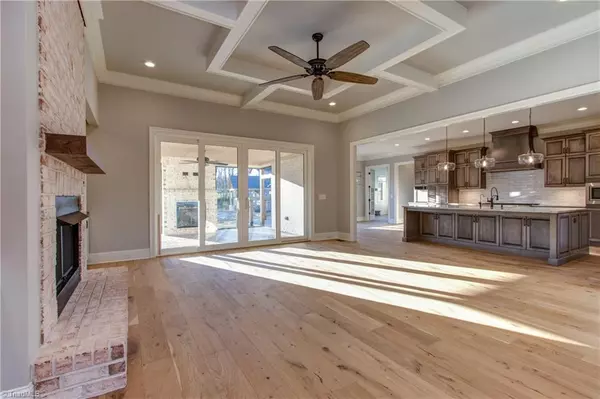 Oak Ridge, NC 27310,8503 Kennedy Kelly CT