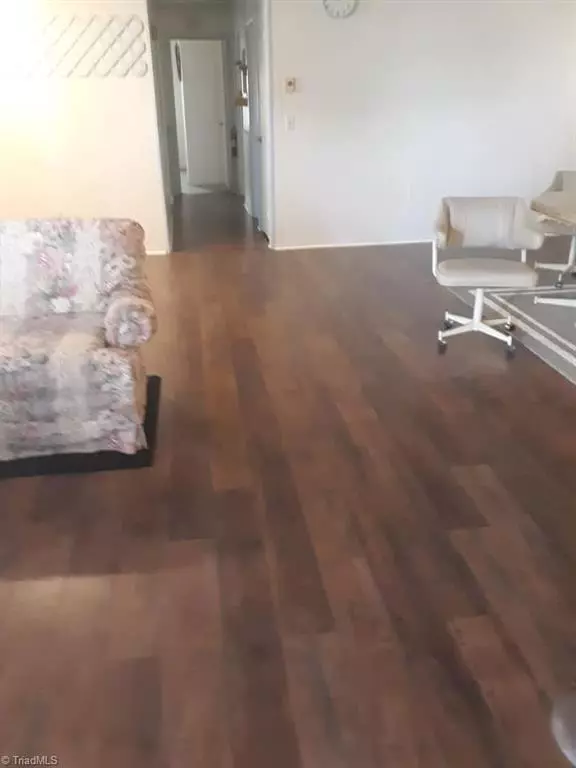 King, NC 27021,106 Harvest DR