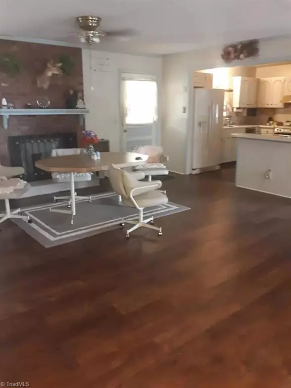 King, NC 27021,106 Harvest DR