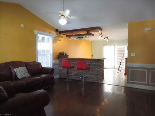 High Point, NC 27260,700 Arch ST