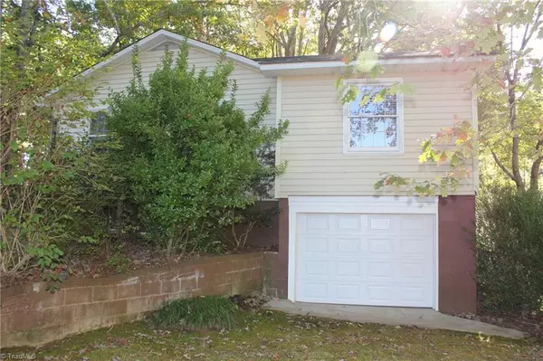 Oak Ridge, NC 27310,2011 Beeson RD