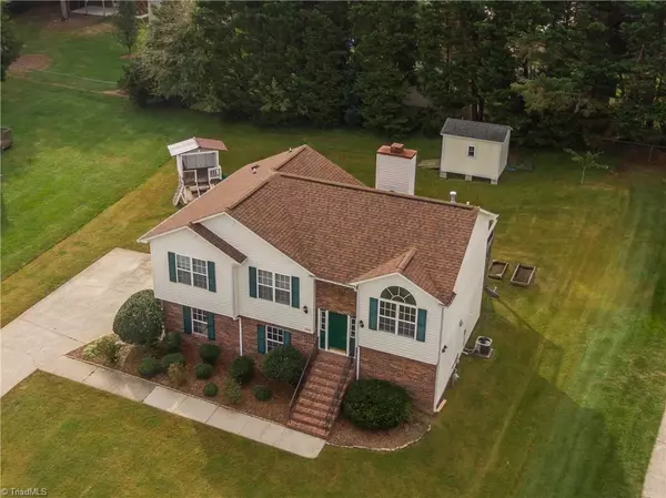 3914 Waldon CT, High Point, NC 27265