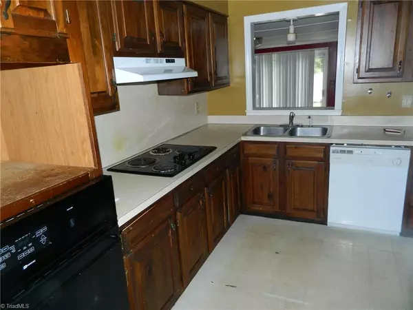 High Point, NC 27265,1412 Grantham DR