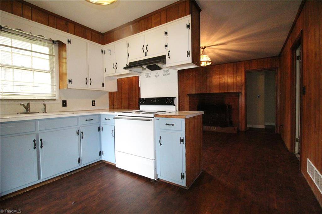 Lexington, NC 27292,204 Wall RD