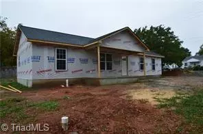 Burlington, NC 27217,1107 Apple ST