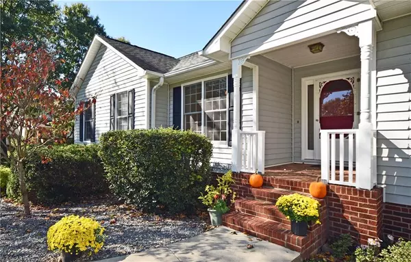 King, NC 27021,304 Cherokee CT