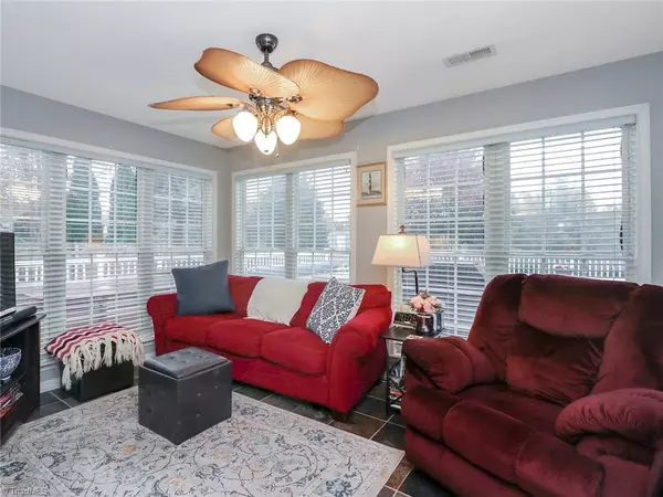 Summerfield, NC 27358,5703 broadleaf RD