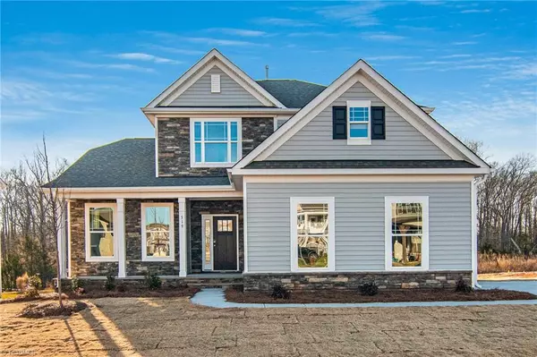 319 Kilbourne DR, Bermuda Run, NC 27006