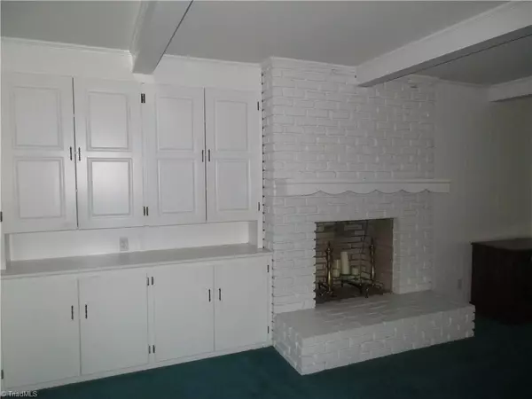 King, NC 27021,218 Meadowbrook DR