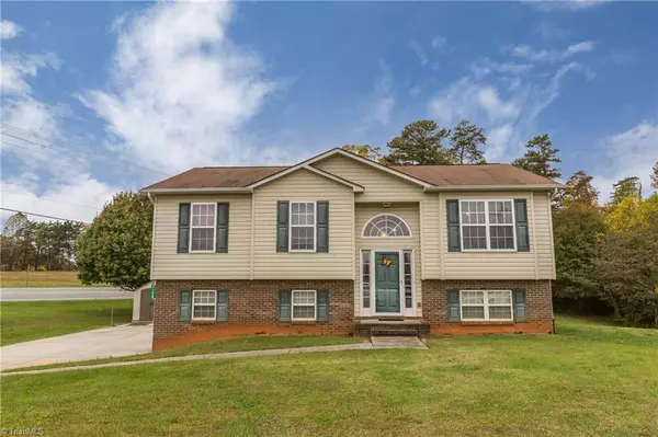 1130 Laurel Bluff DR, King, NC 27021