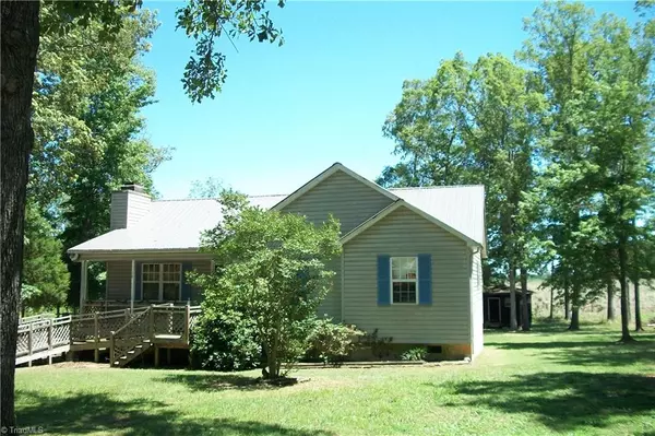 39 Lanning DR, Denton, NC 27239