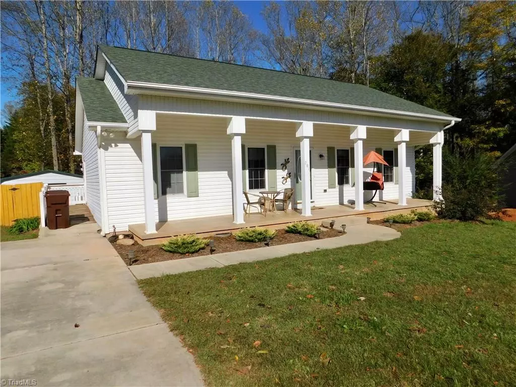 Yadkinville, NC 27055,701 Alan DR