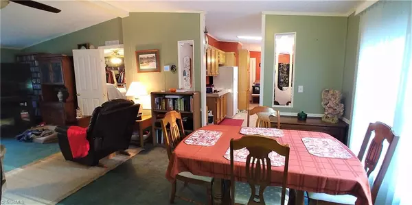Randleman, NC 27317,6602 Kerr DR