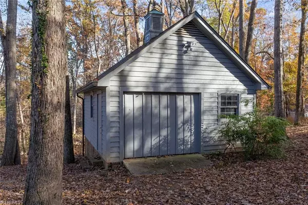 Summerfield, NC 27358,7422 Strader RD