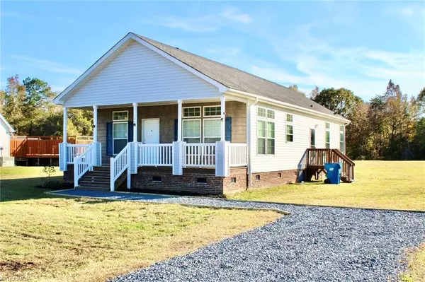 540 E Dameron AVE, Liberty, NC 27298