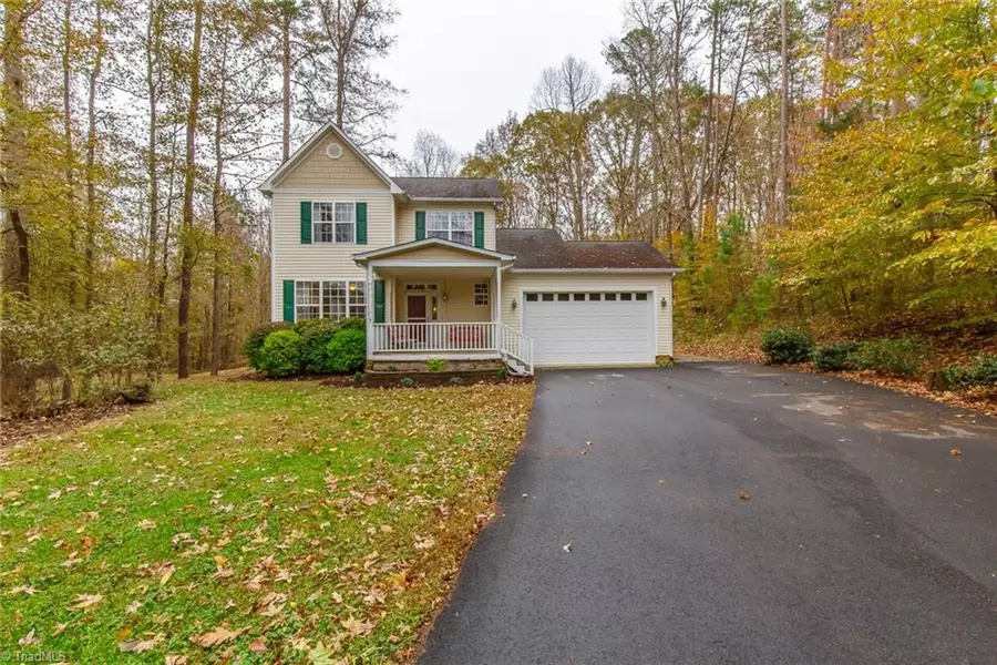 2026 Thoroughbred DR, Hillsborough, NC 27278