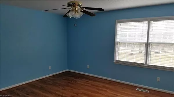 Stoneville, NC 27048,164 Overland TRL