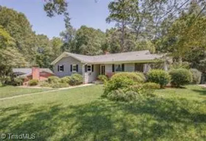 825 Clovelly RD, Winston Salem, NC 27106