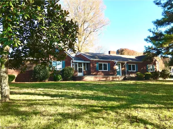 1736 Farmington RD, Mocksville, NC 27028