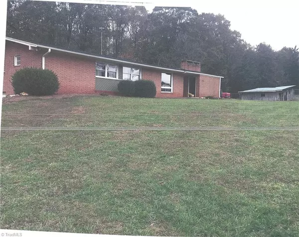 374 Cook RD, Denton, NC 27239-7717