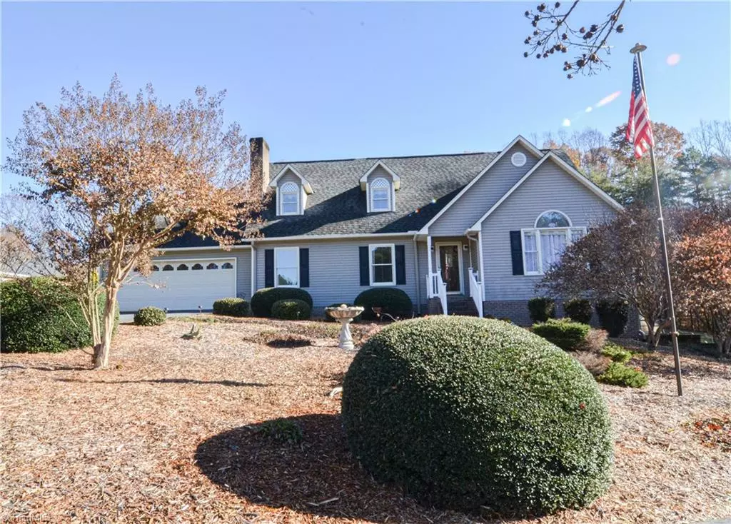 King, NC 27021,109 Rosewood LN