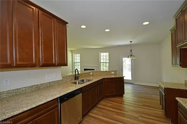 King, NC 27021,140 Ascender DR